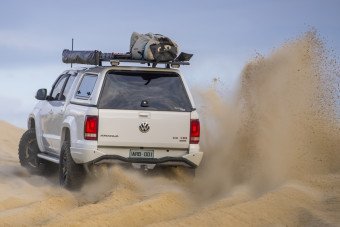 Пластиковая крыша на кузов пикапа (гладкая поверхность) ARB VW Amarok DC 16+ MID CLS64A