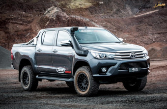 Виносний повітрозабірник (шноркель) SAFARI Hilux 2015+ 2.4/2.8/V6 SS123HP - Фото 2