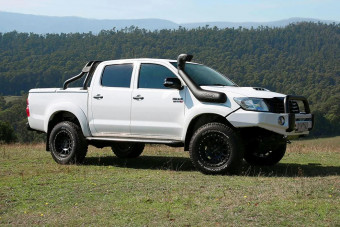 Выносной воздухозаборник (шнорхель) SAFARI Hilux 05-10 3L 1KD-FTV SS120R