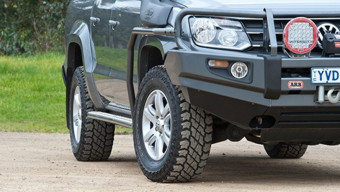 Боковые защитные дуги передних крыльев VW Amarok 2010+ ARB 4470020