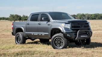 Расширители крыла под покраску Toyota Tundra 14+